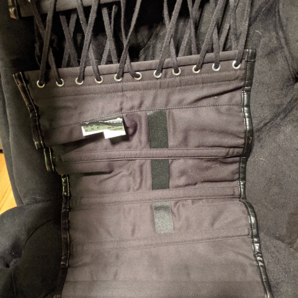 Vollers 28" Vinyl Corset - Picture 2 of 8